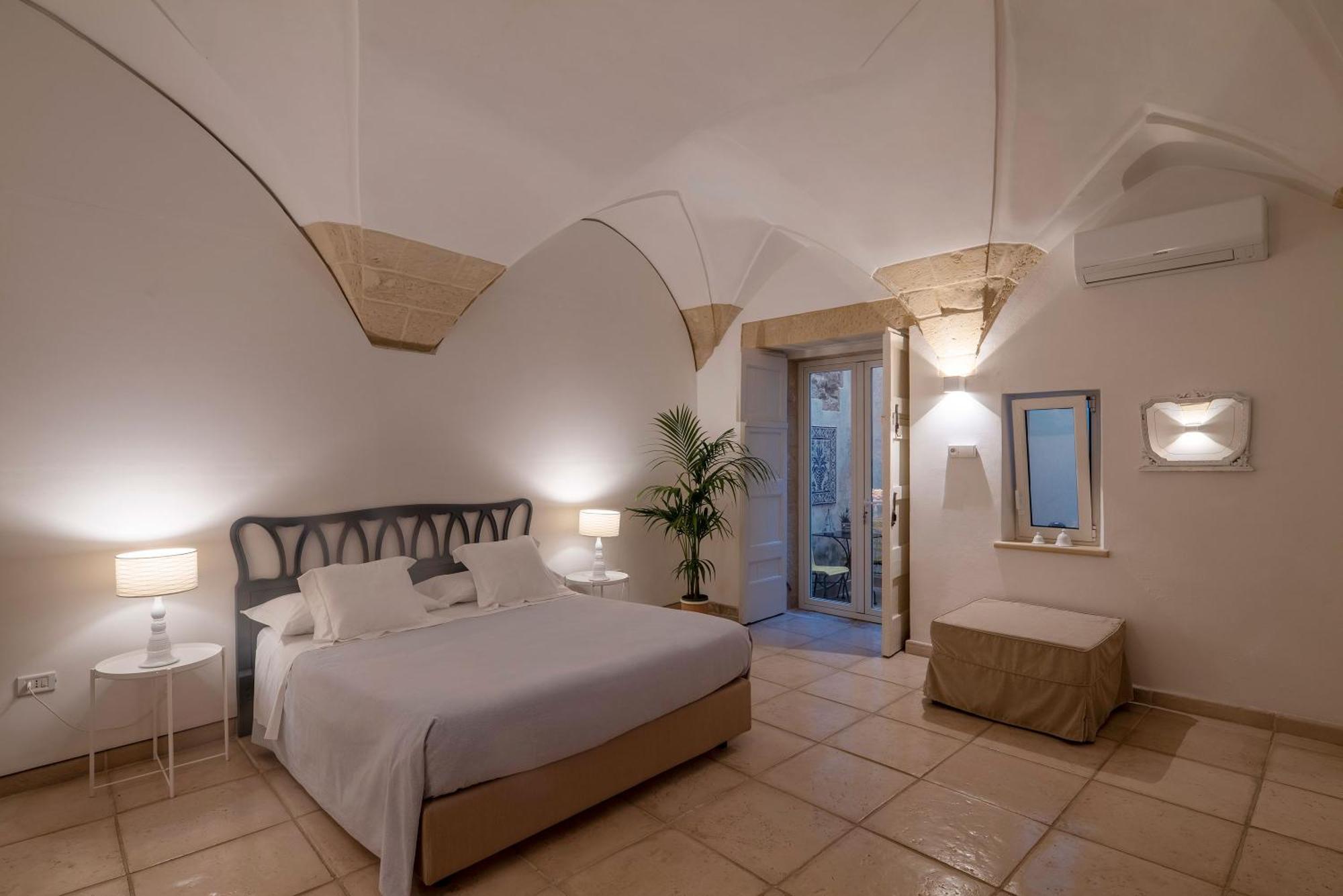 Corte Dei Romiti Apartment - Lecce Selection Kültér fotó